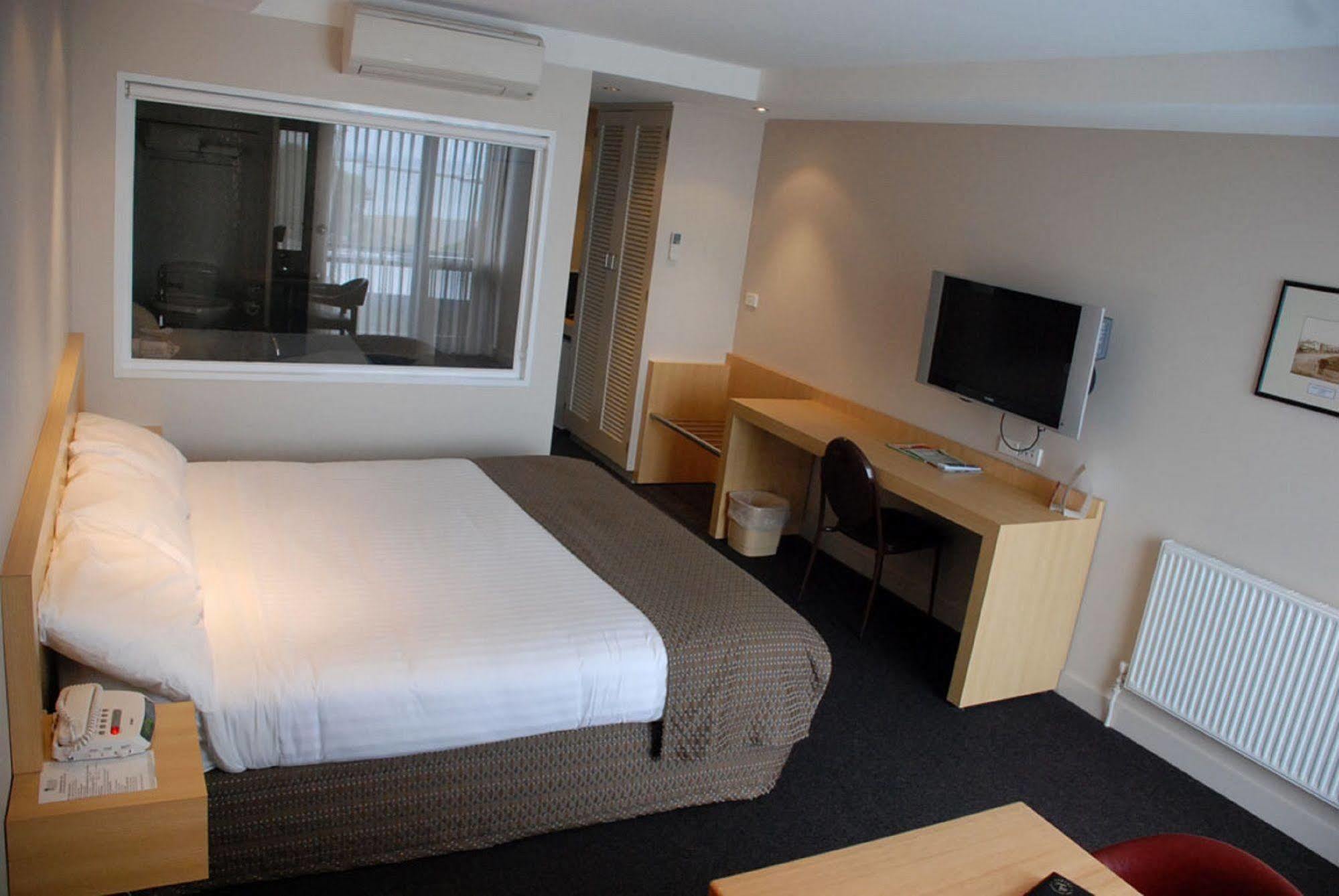 Richmond Henty Hotel Portland Exteriör bild